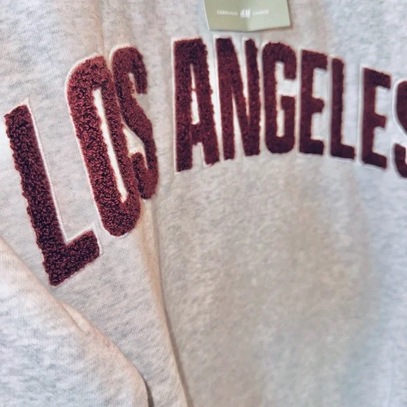 NWT H&M Los Angeles Sweatshirt Small - Picture 3 of 4